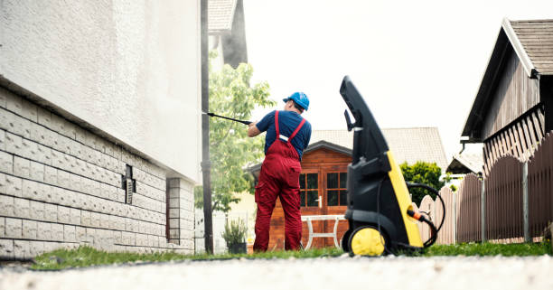 Best Sidewalk Pressure Washing  in Topeka, KS